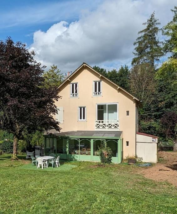 Maison Des Annees 30 - Vic-Sur-Cere - 14 Personnes المظهر الخارجي الصورة